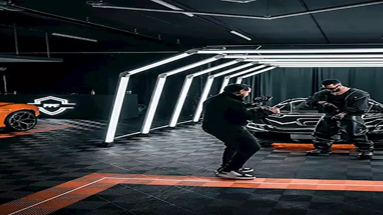 ما علامة PPF التي ظهرت في أحدث صور محمد رمضان.. وصلتها بالسيارات؟